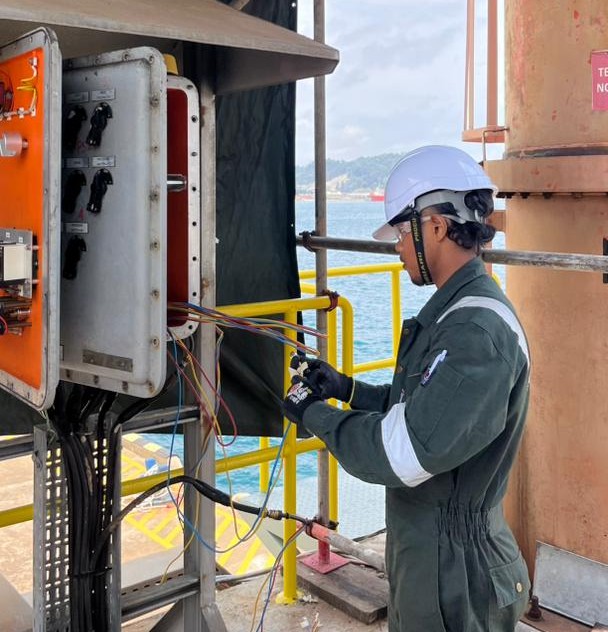 KBC - Installation, Replacement Explosion Proof Panel at LCB